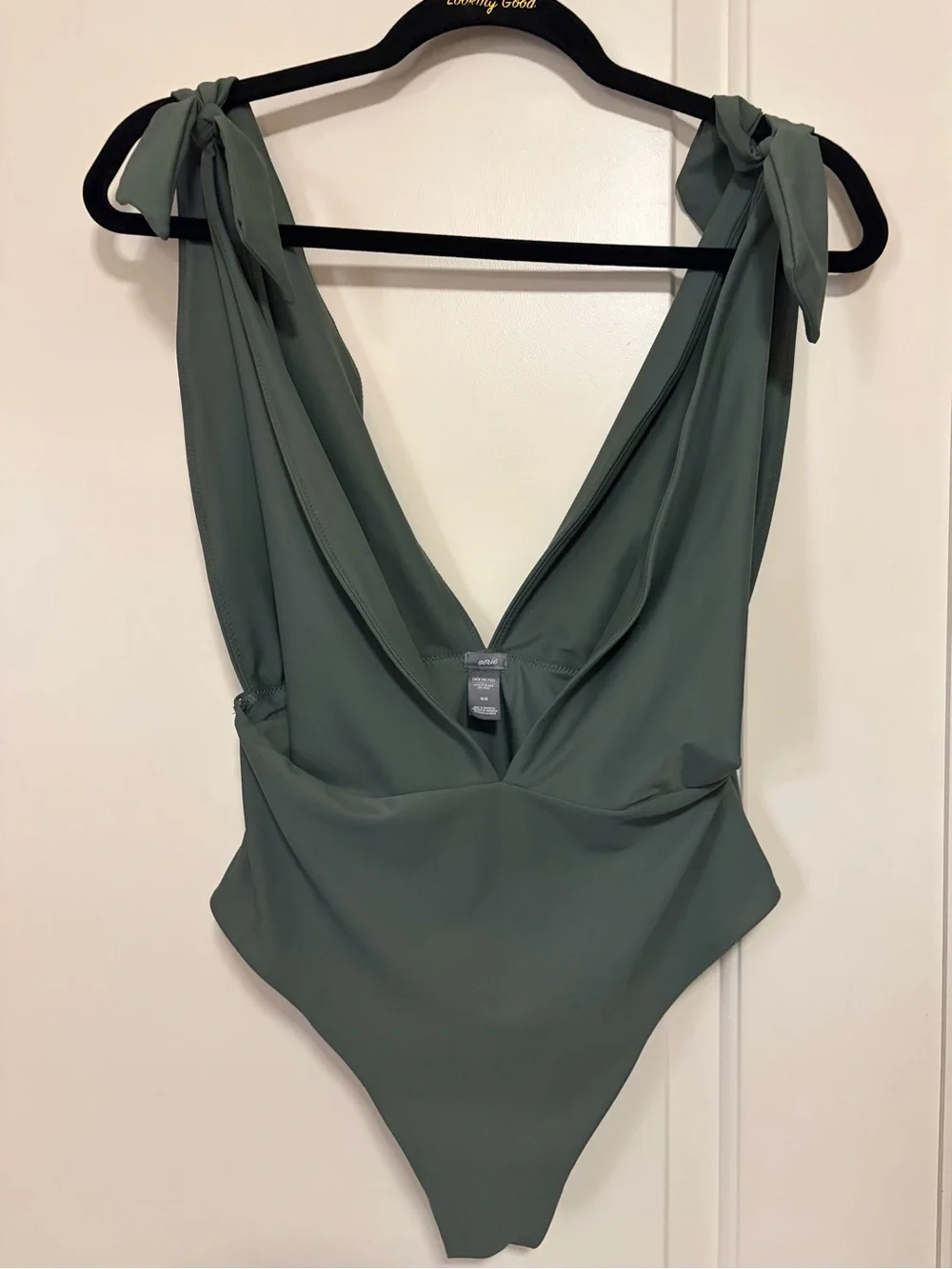 aerie deep front